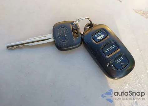 2004 Toyota Camry Le z USA, uszkodzony, nr VIN 4T1BE32K24U935296